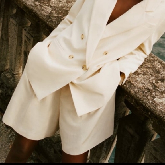 Zara Linen Blend Shorts - Picture 2 of 10